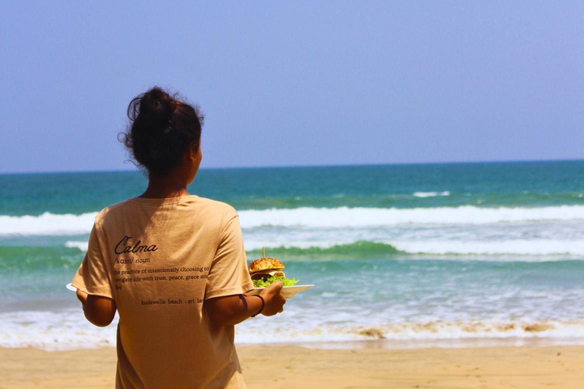 דיקוולה Calma - Surf, Yoga & Coffee On A Private Beach מראה חיצוני תמונה